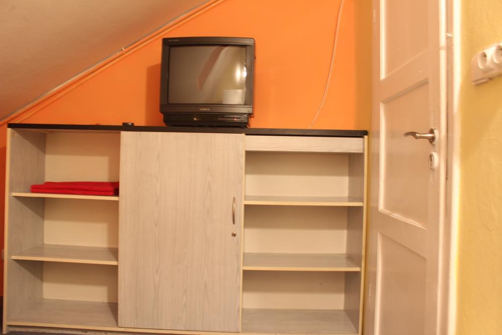 Pokoje Na Chmielnej 2 Hostel Warsaw Room photo