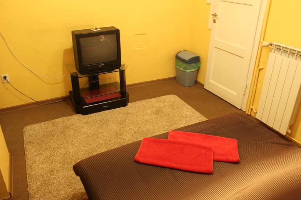 Pokoje Na Chmielnej 2 Hostel Warsaw Room photo